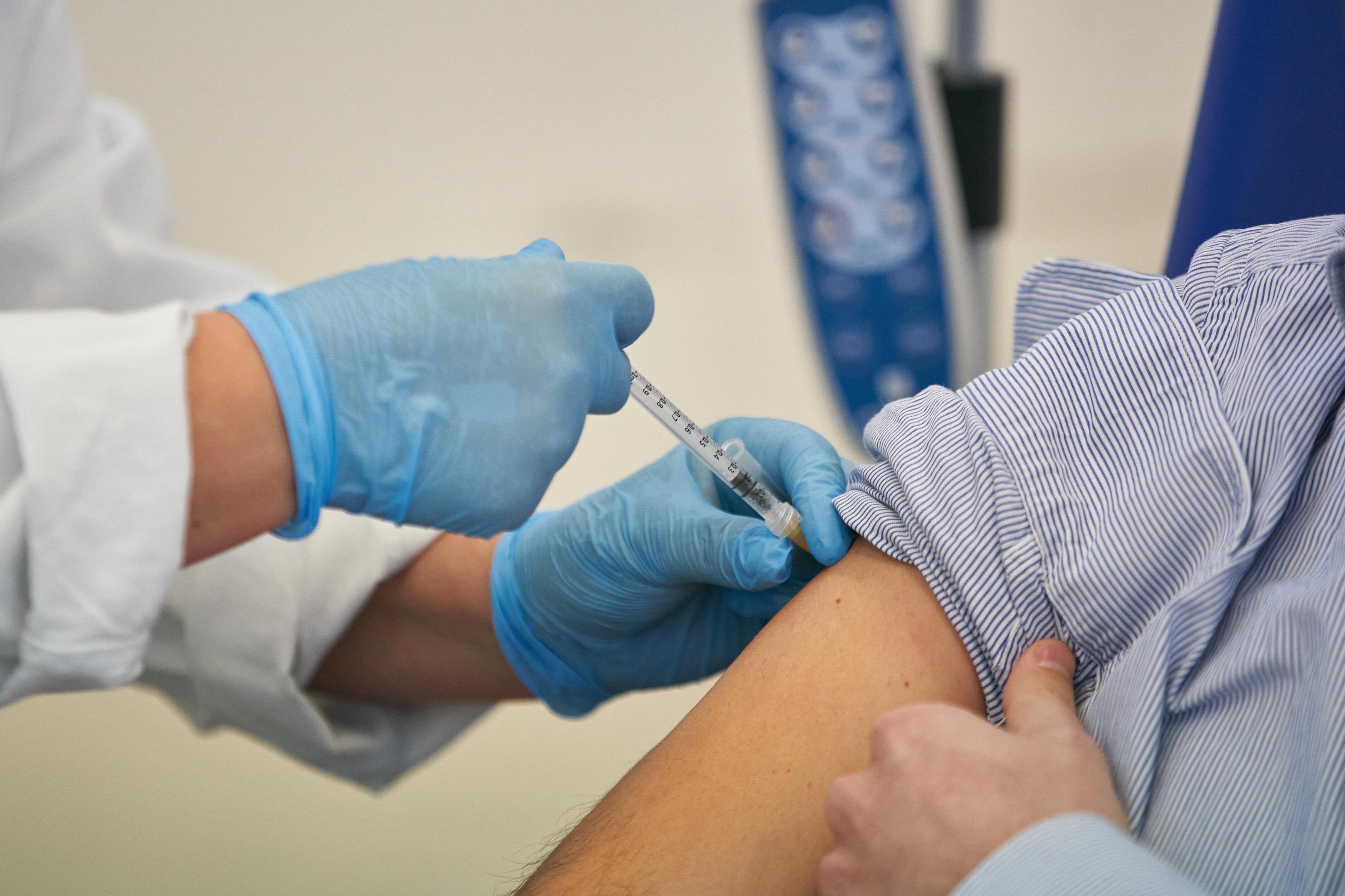 Ferrara. Sanitari no vax, quasi pronti gli elenchi 