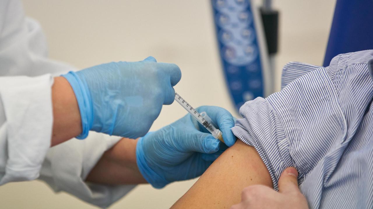 Ferrara. Sanitari no vax, quasi pronti gli elenchi