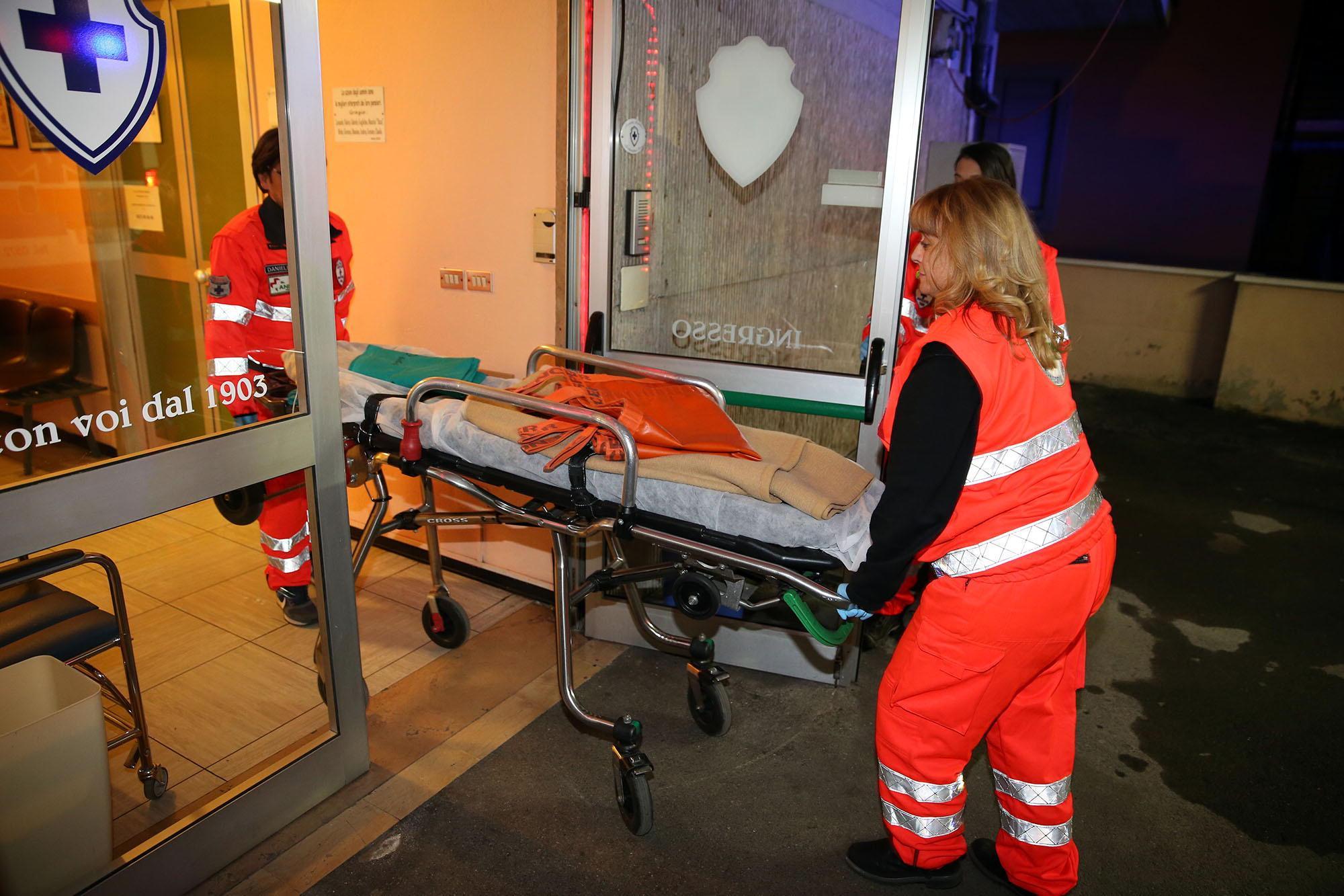 Volontari della Ssp rientrano in sede passando dalla rampa ambulanze