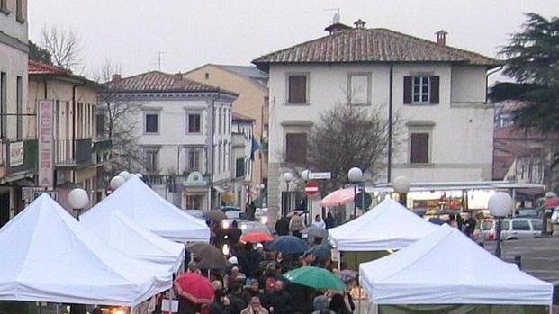 Spazi pubblici gratuiti per aprire all’esterno negozi, bar e ristoranti