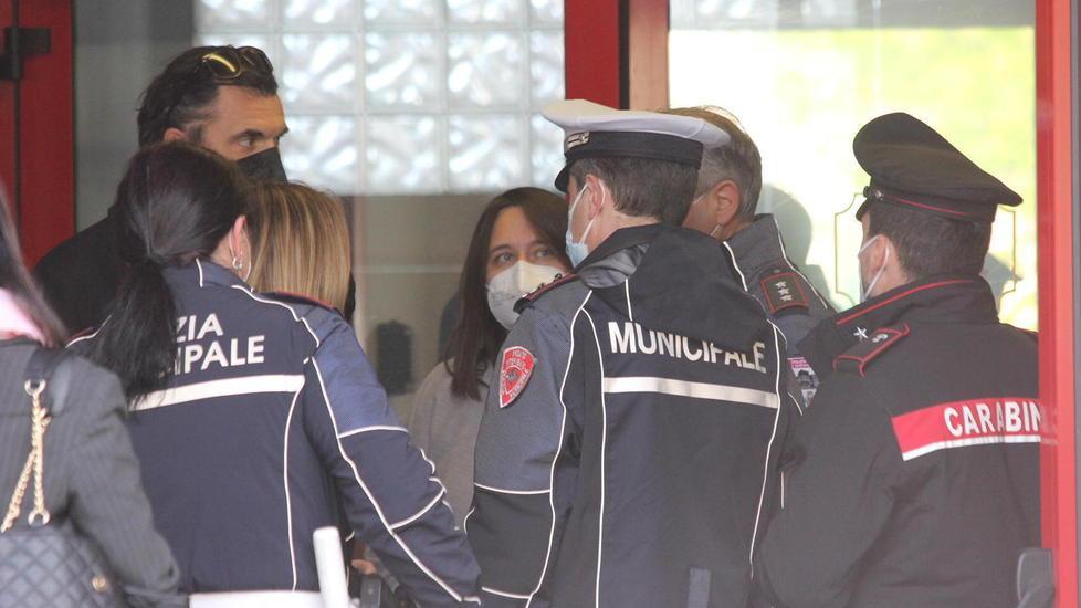 Il dolore del sindaco «Gesto inspiegabile»