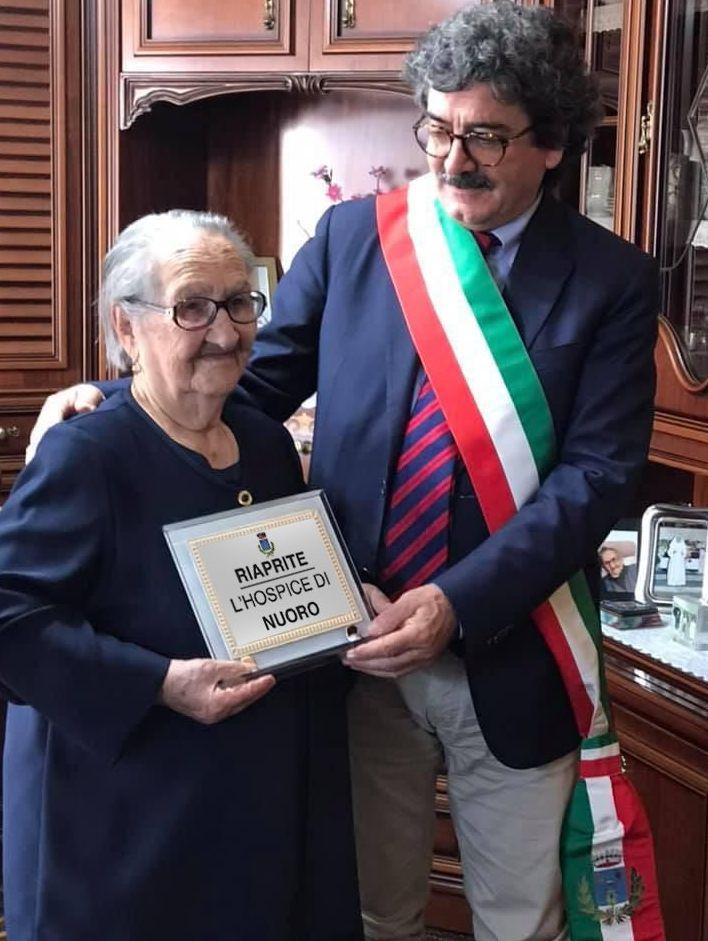 Una nonnina testimonial d’eccezione 