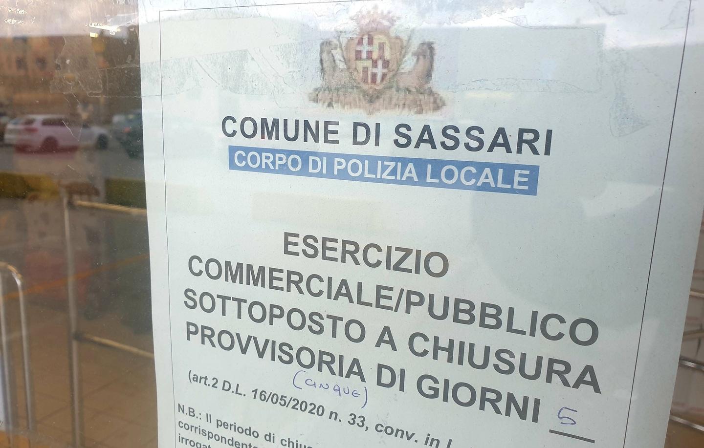 Vendita vietata, Maury’s chiuso dai vigili urbani 