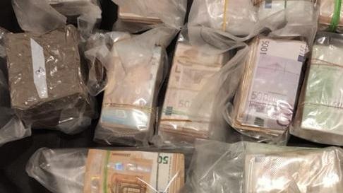 Cento e San Giovanni legate dallo spaccio. Arrestate otto persone