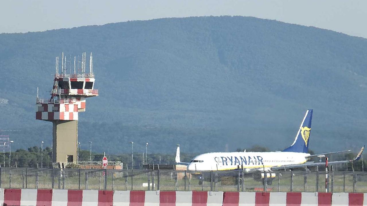Ryanair punta ancora su Pisa: presentate le 50 destinazioni per l'estate (3 sono nuove)