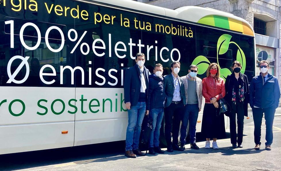 Al via il test del bus elettrico a Livorno (ma senza passeggeri a bordo) 