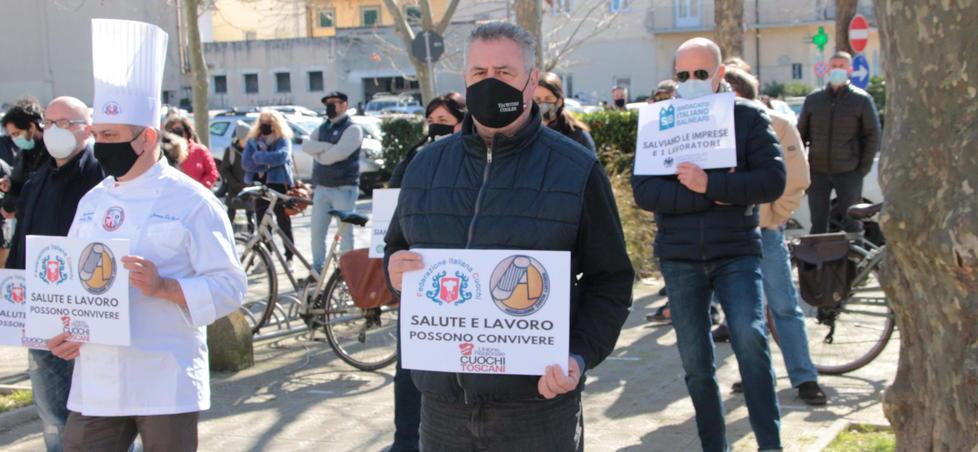 Commercianti in piazza, appello a tutti i cittadini 