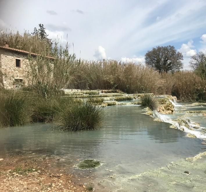 Cascate su prenotazione «Il sindaco ritiri l’atto Se ne dibatta in consiglio»