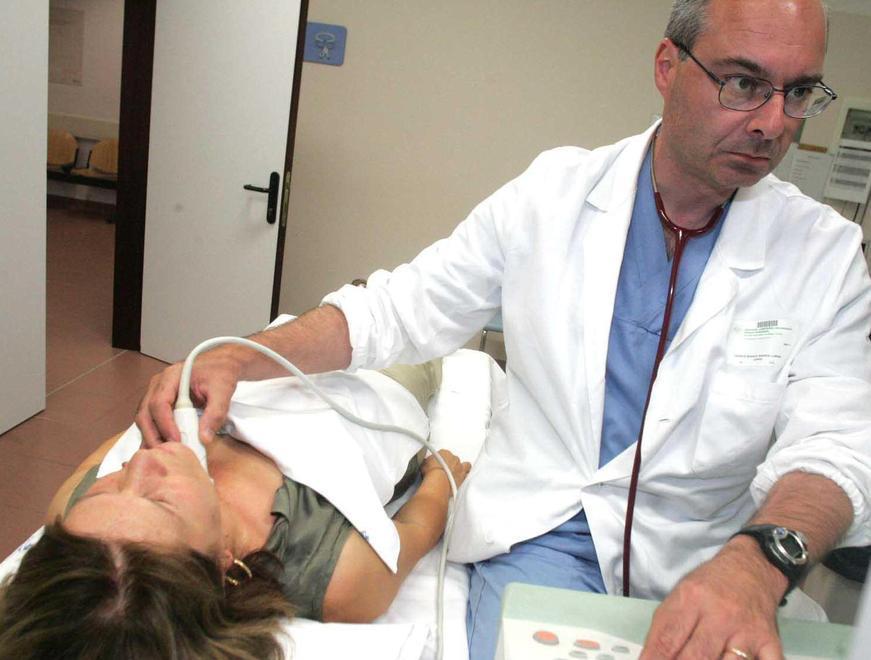 Doppi turni e nuove gestioni per far ripartire la sanità free 