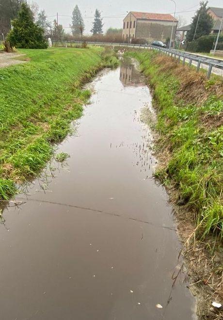 Liquami nel canale Rete giustizia climatica presenta denuncia
