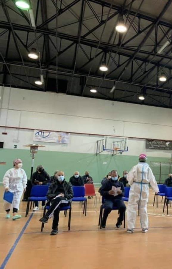 Macomer, troppi contagi: scuole chiuse fino al 30 