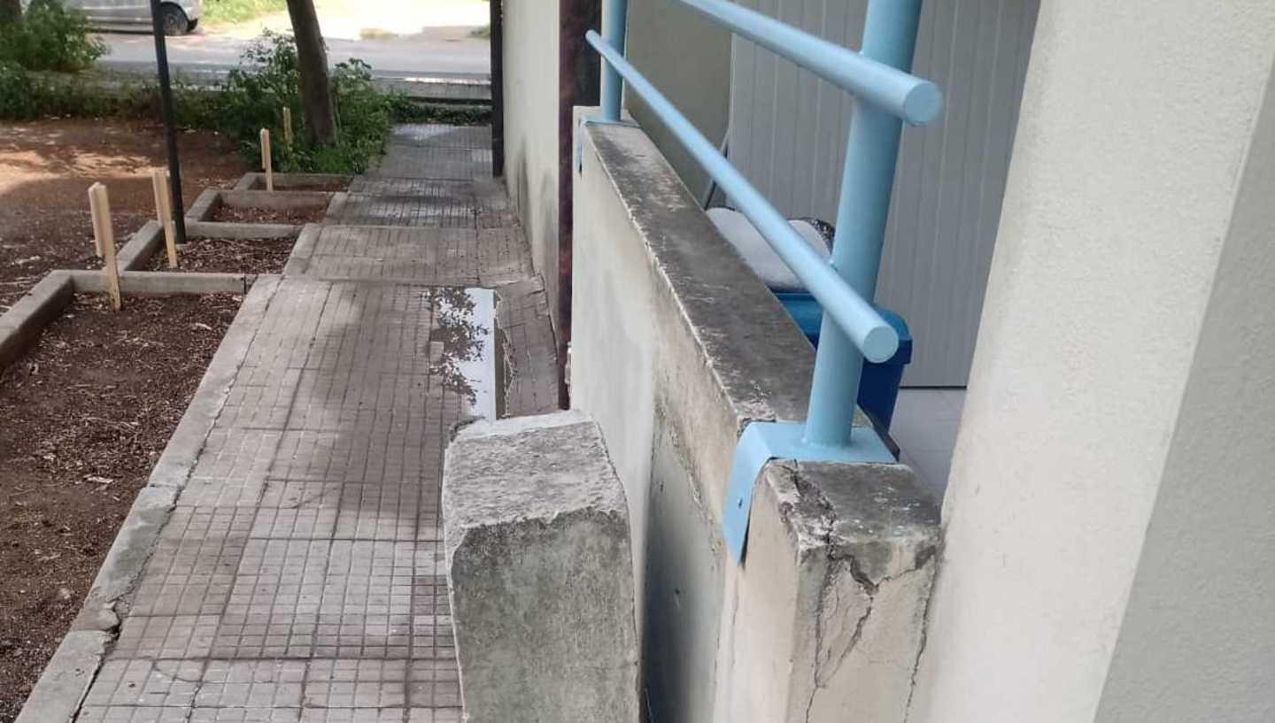 Sant’Orsola, 17 famiglie “ostaggio” dei liquami 