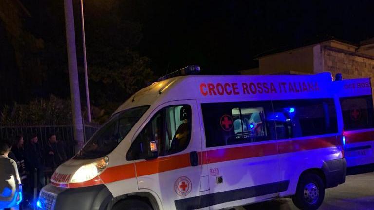 Un'ambulanza della Croce rossa di Livorno (foto d'archivio)