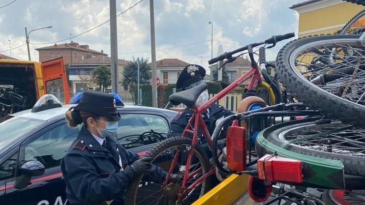 In casa sua il magazzino delle biciclette rubate, ne aveva 48