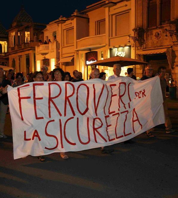 Strage di Viareggio, anche la Regione sta con i ferrovieri-Rls 