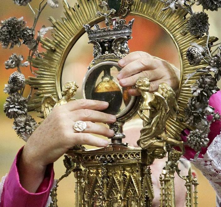 Storie di santi e di sacre reliquie in un viaggio tra fede e arte