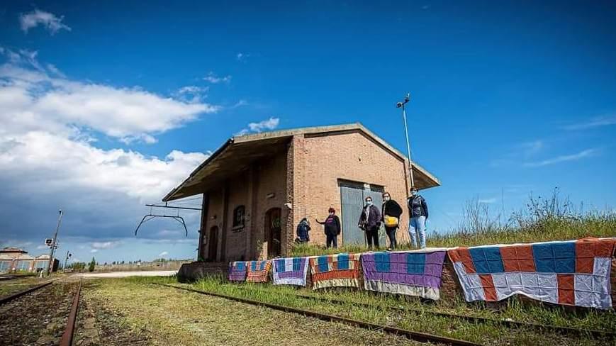 La passione per l’uncinetto allo Yarn Bombing Festival