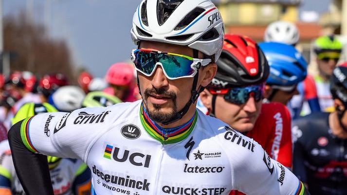 Alaphilippe vince una Freccia riservata a grandi nomi