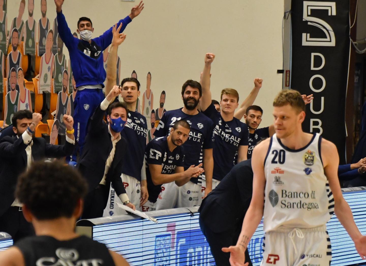 La Dinamo sale ancora di giri Bendzius trascina i biancoblù 