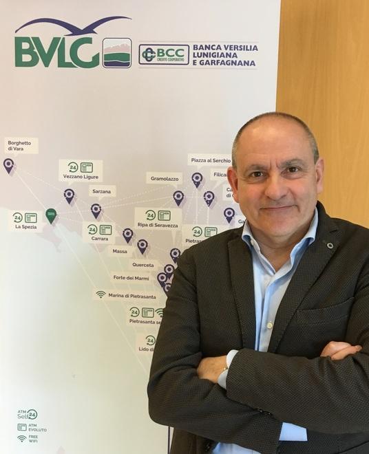 Tengono ancora i conti della banca della Versilia 