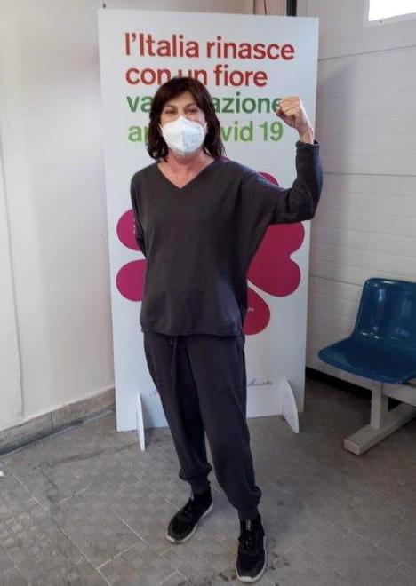 Debora finalmente ha ottenuto il suo vaccino