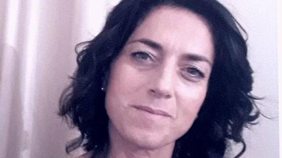 Una targa per ricordare Fabiola Pratali, uccisa dalla sua auto davanti a casa