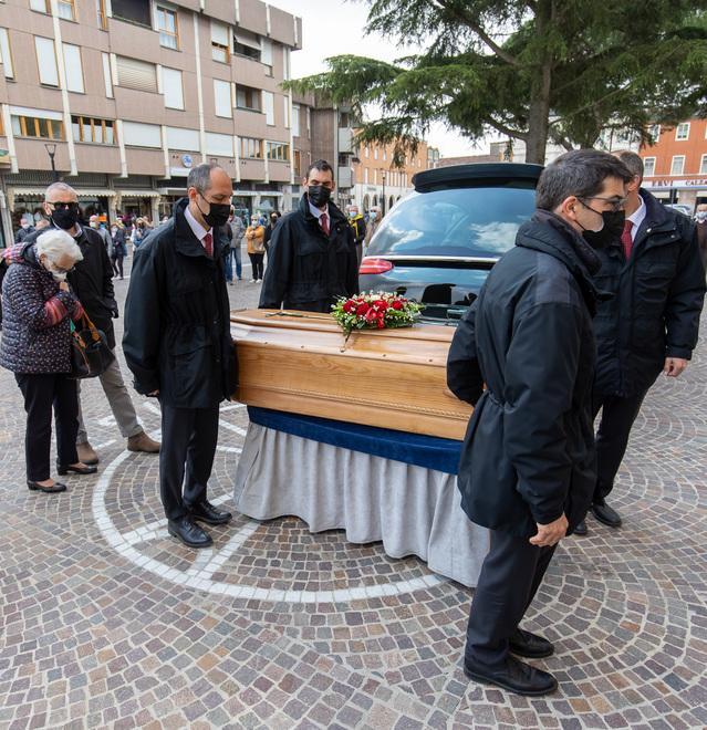 L’addio a Pasini «Mancherai a tutti» 
