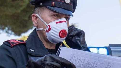 Non ha reddito né beni Ma è intestatario di ben 77 autovetture