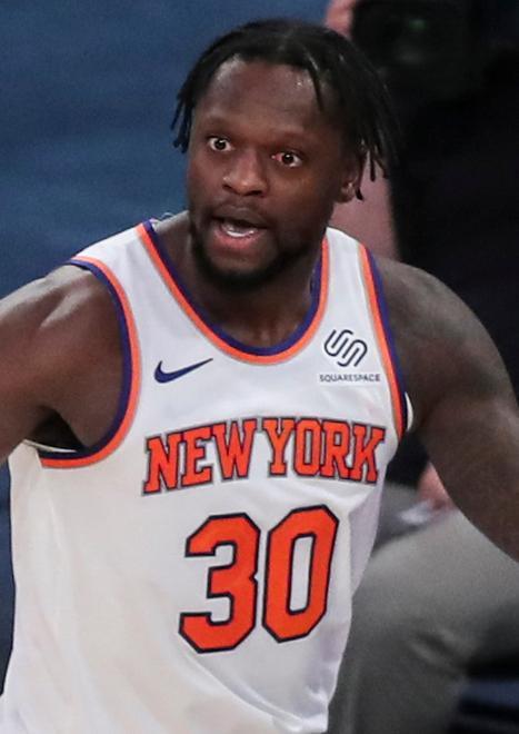 I Phoenix Suns espugnano Philadelphia Knicks a raffica 