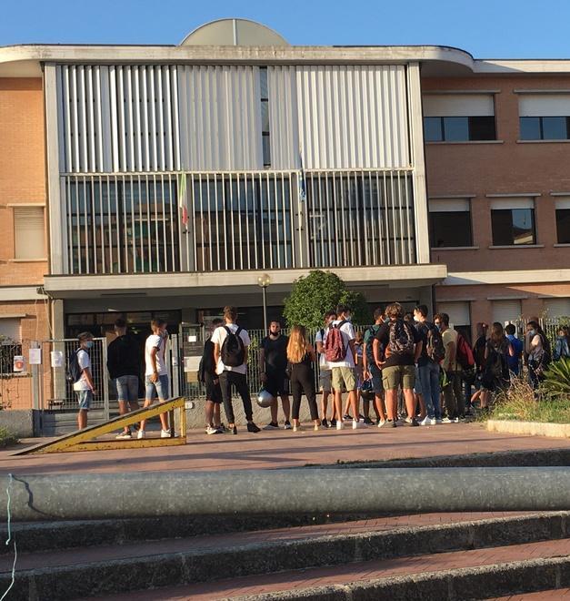 All'Elba pochissimi iscritti a geometri e agrario, una mamma: «Così i nostri giovani dovranno fuggire» 