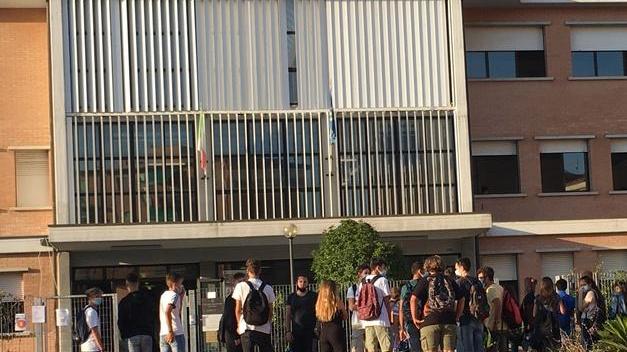 All'Elba pochissimi iscritti a geometri e agrario, una mamma: «Così i nostri giovani dovranno fuggire»