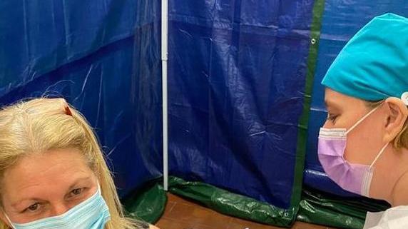 Settanta vaccinazioni agli accompagnatori dei bimbi con fragilità