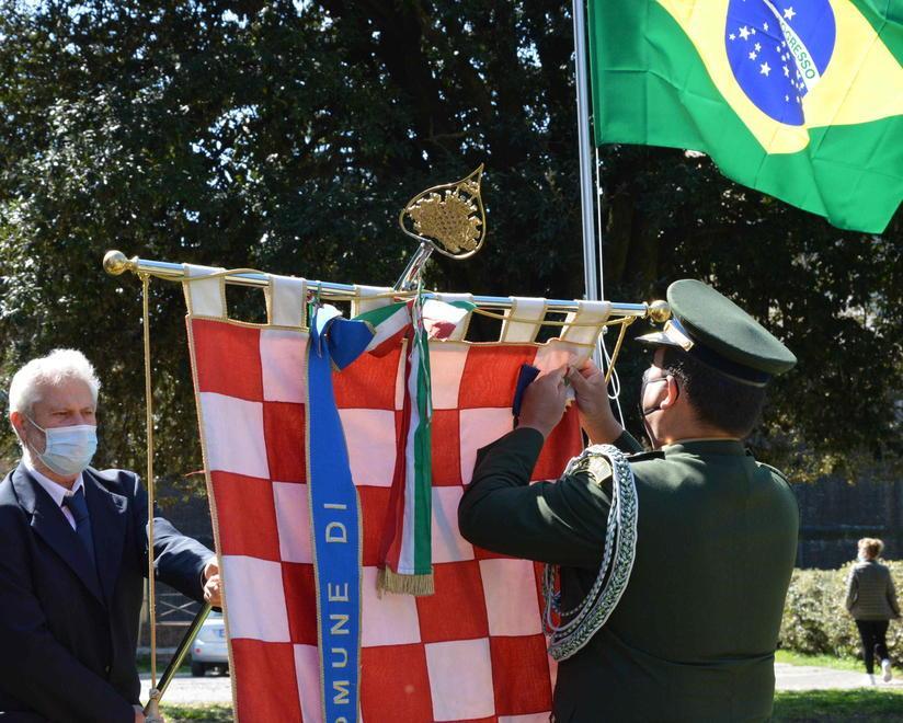 Infermiere brasiliane curarono i feriti lungo la Linea Gotica Ora una stele le ricorda 