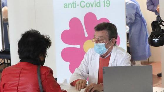 Vaccino per i 65-69enni: da lunedì le prenotazioni