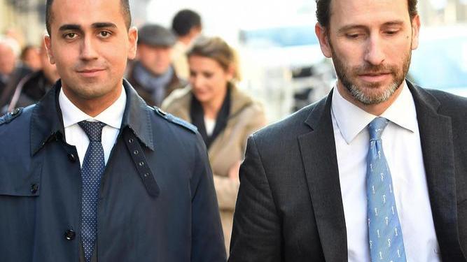 È divorzio fra i Cinque Stelle e Rousseau