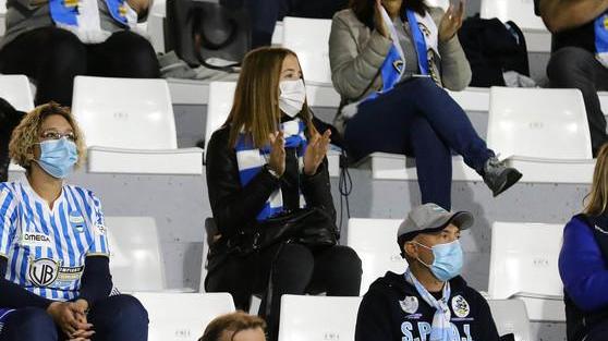 Non ci sarà apertura parziale Si finirà senza il pubblico