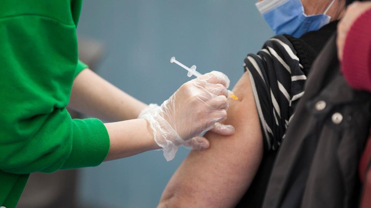 Oggi la vaccinazione agli over 60
