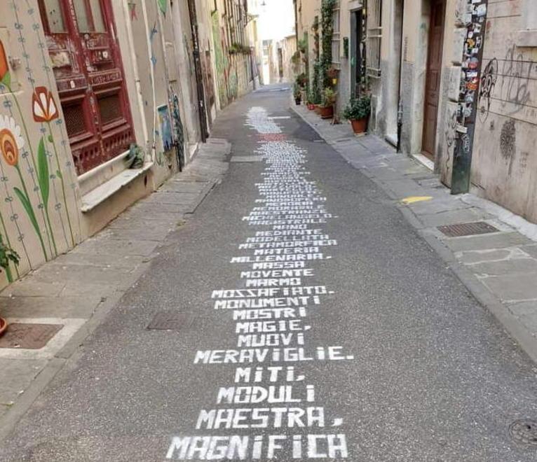 Riqualificazione “fai da te” vicolo San Piero adottato torna al suo splendore 
