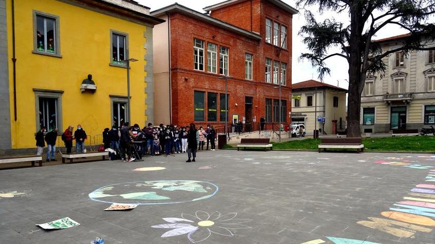 Un terrazzo nel verde per gli studenti delle superiori di Barga