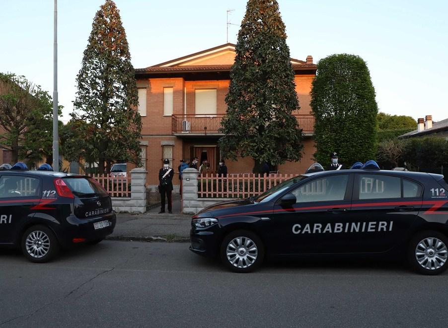 Eseguiti rilievi scientifici all’interno della casa e in vari punti del cortile