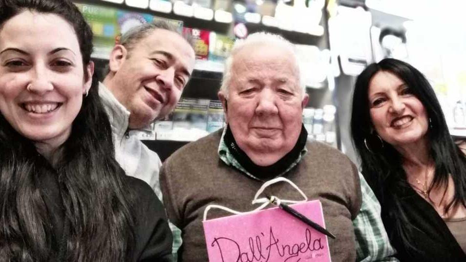 Dall’Angela festeggia i suoi primi 61 anni Festa nel reparto pesca