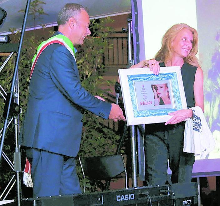 Premio alla carriera a Sanremo Icona in Francia e Germania