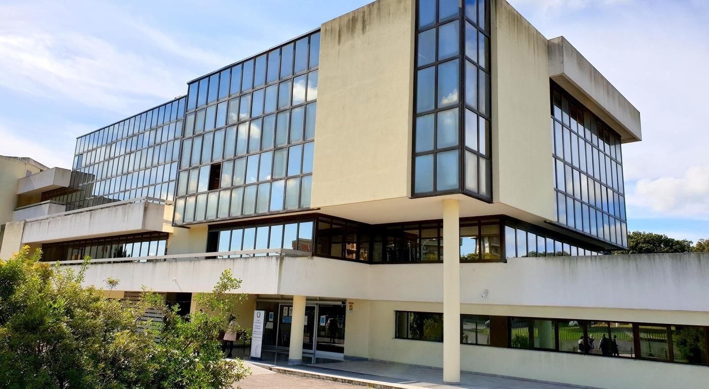 Il pg: «Condannate il padre e chiamate il figlio in aula» 