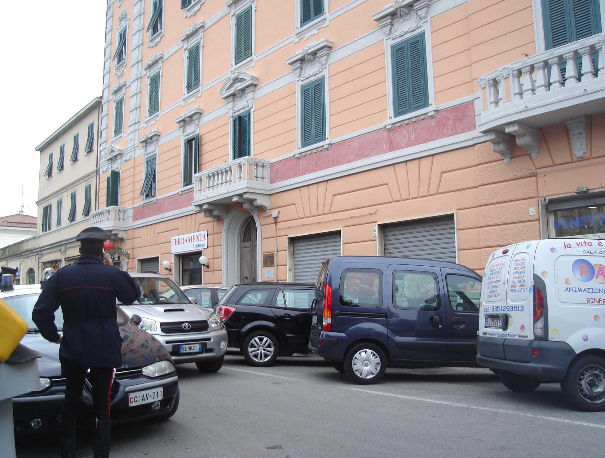 Carabinieri su viale Carducci (foto d'archivio)