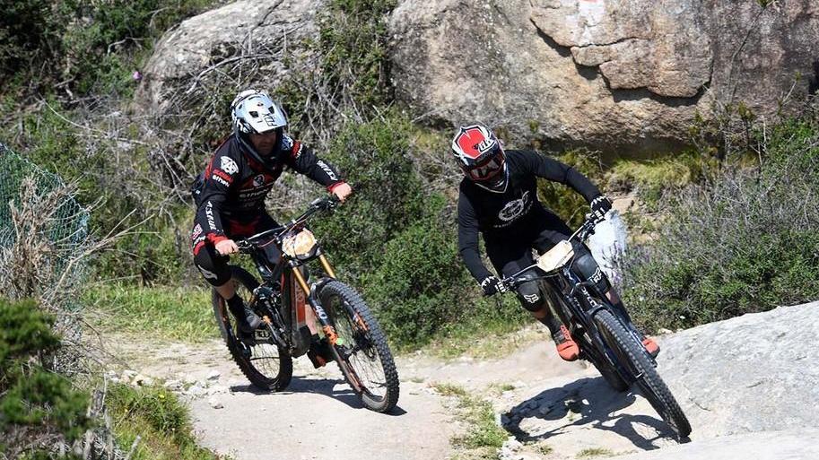 In 524 per il rally a due ruote a Campo nell'Elba: vie del granito da spettacolo