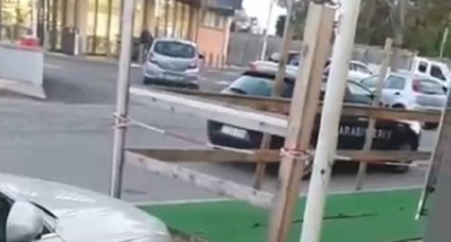 La protesta #ioapro a Sassari interrotta dalle forze dell'ordine