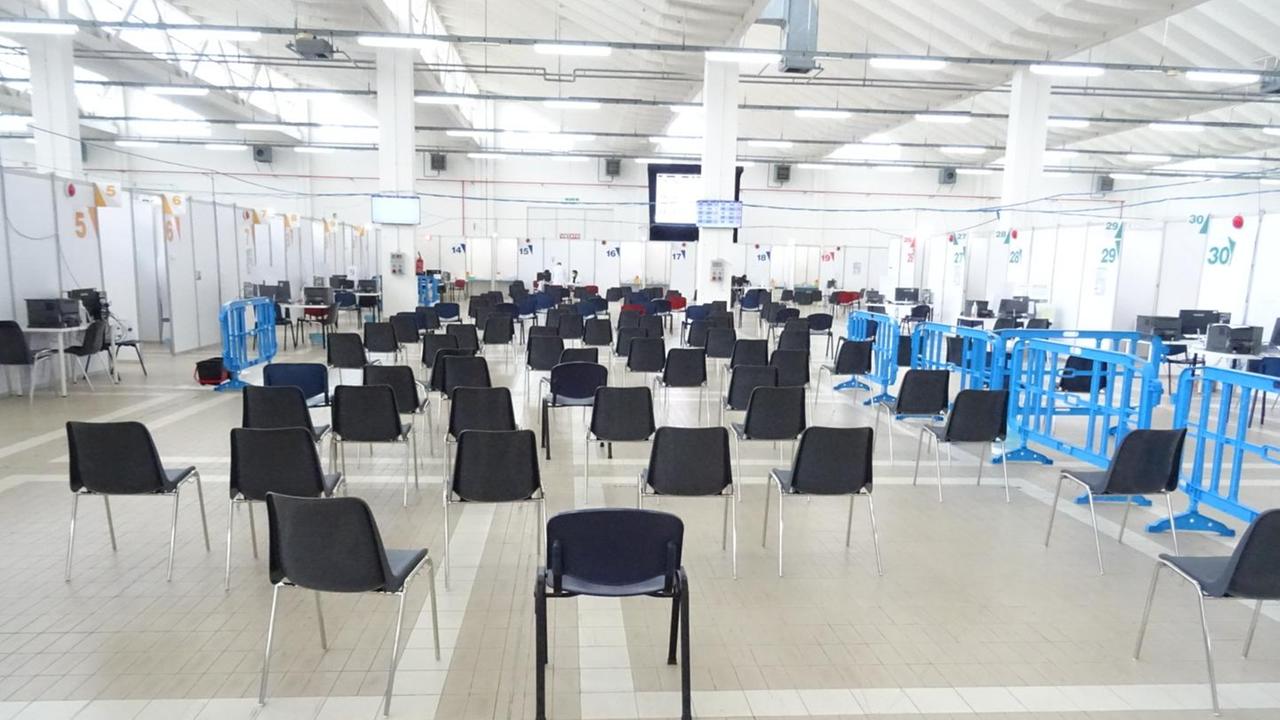 Ancora un pasticcio con i vaccini in Sardegna: esaurito AstraZeneca, disponibili solo Pfizer e Moderna