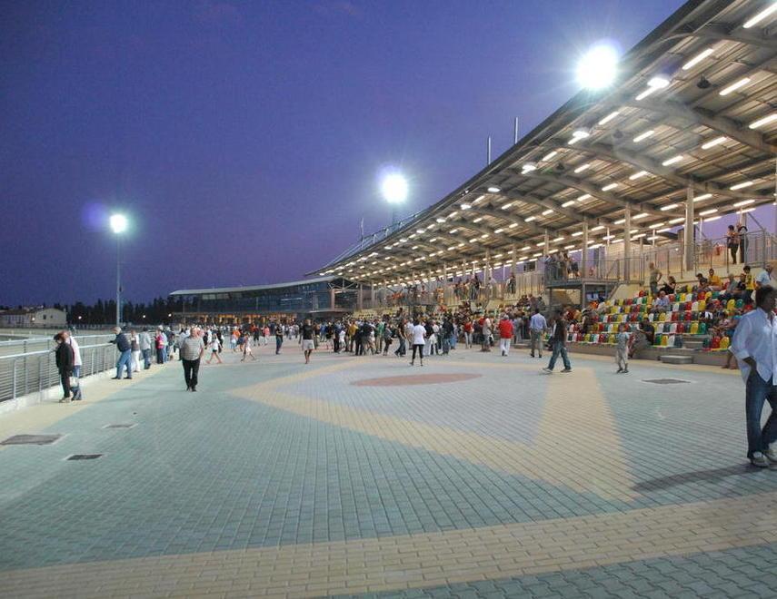 Ritardo nel pagamento tributi Il Covid “salva” l’ippodromo 