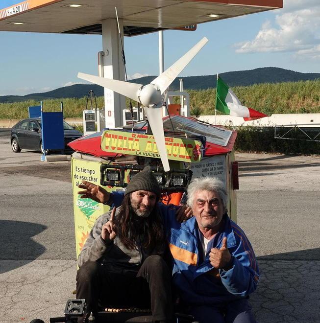 Viaggiatore alternativo fa tappa a Fonteblanda