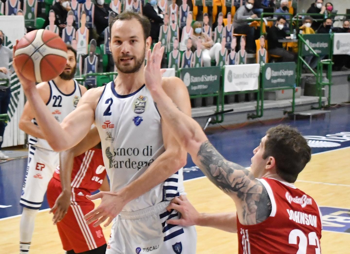 Dinamo in versione diesel la vittoria arriva in rimonta 